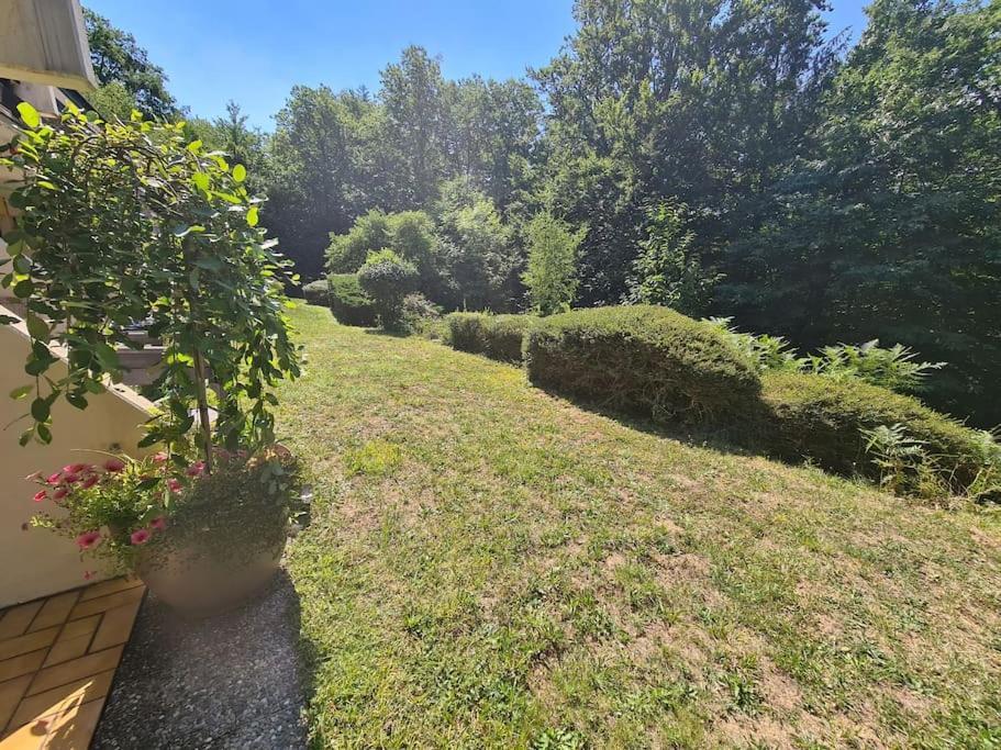 Appartement Au Calme Dans Residence Avec Piscine Boersch Bagian luar foto