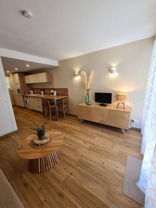 Appartement Au Calme Dans Residence Avec Piscine Boersch Bagian luar foto
