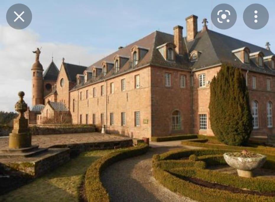 Appartement Au Calme Dans Residence Avec Piscine Boersch Bagian luar foto