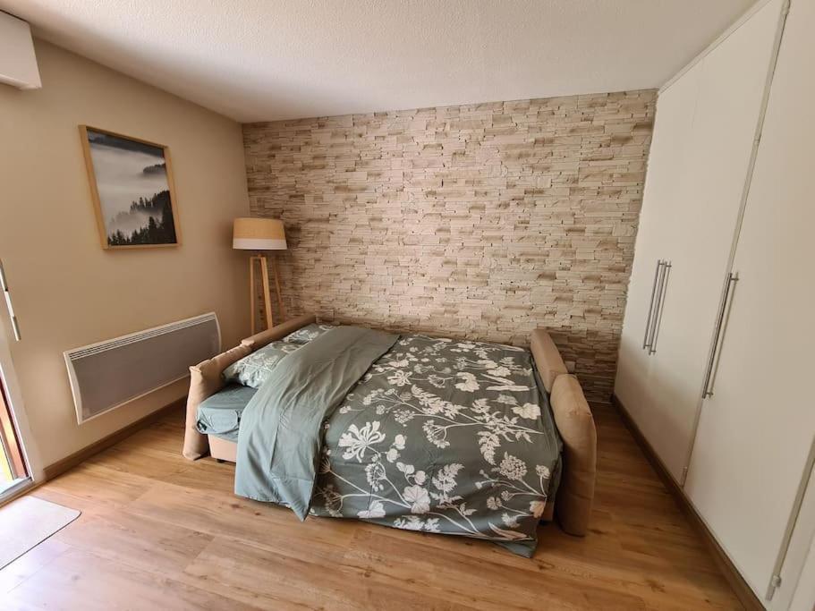 Appartement Au Calme Dans Residence Avec Piscine Boersch Bagian luar foto