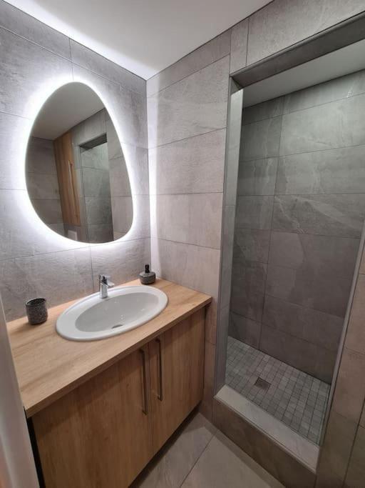 Appartement Au Calme Dans Residence Avec Piscine Boersch Bagian luar foto